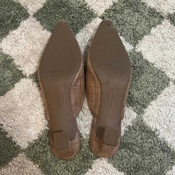 NWOT Anne Klein kitten heel - Picture 3 of 4